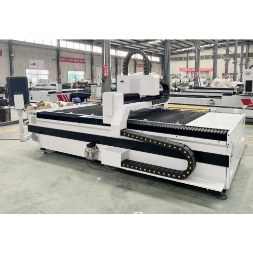 Lézeres fémvágó FIBER 3000W 130x250cm + tartozékok